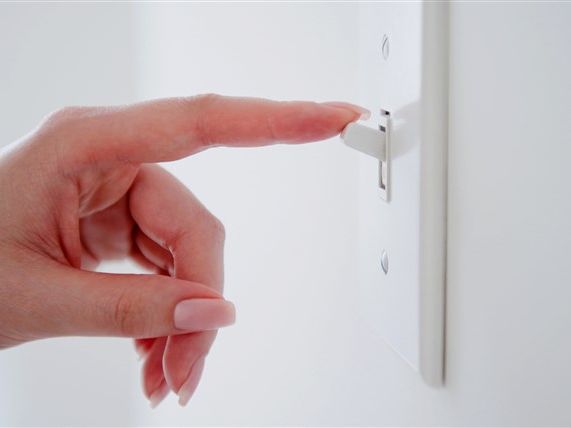 home-clean-light-switch-today-170112-tease_2dd9420def34350aaf365b78ddc7f8dc.fit-760w.jpg